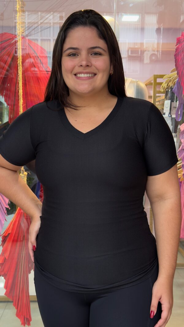 BLUSA CLARA - PRETA